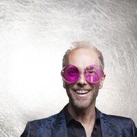 2026-04-18 20 Uhr Piazza Michael Krebs 2 - Foto Sven Hagolani