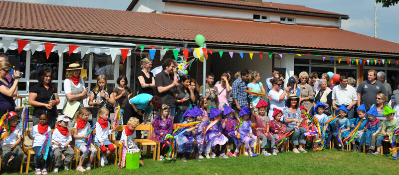 Foto Kita Niedervellmar mit Kindergruppe