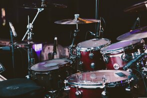 pexels-drum-set-1839383 pexels-drum-set-1839383