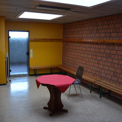 MZH_Garderobe_Backstage