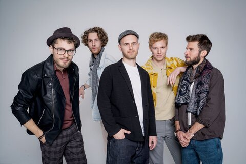 2025-12-05 20 Uhr Piazza anders_By_Felix_Groteloh