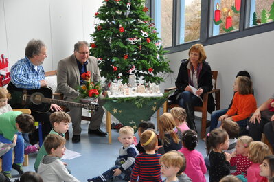 Weihnachtsbesuch in der Kita Frommershausen