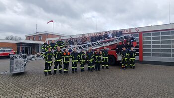 Gruppenfoto_Drehleiter
