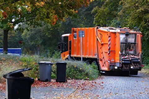 garbage-truck-6756670_1280