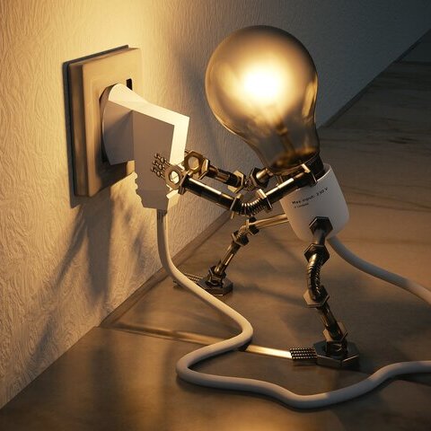 lightbulb-gbc8a32415_1920