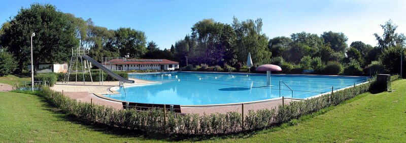 Foto Freibad Obervellmar Totale
